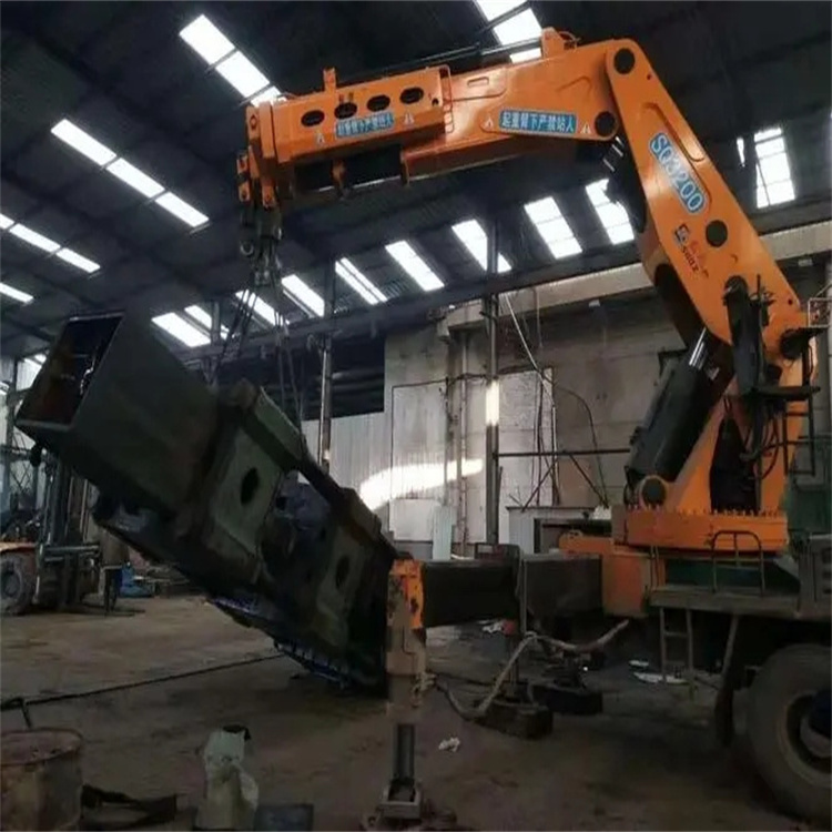 湘阴130吨折臂吊车出租吊机租赁附近电话